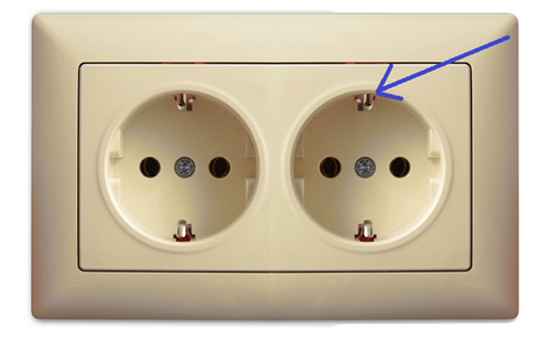 Figure №3. Socket with grounding contacts