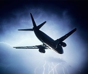 Самолет — магнит для молнии?