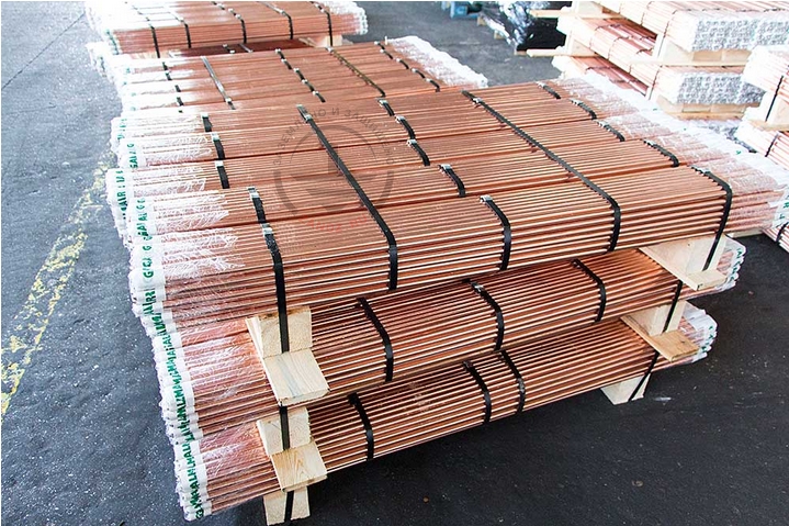 Ready copper-bonded pins are packed and sent to the warehouse of finished products