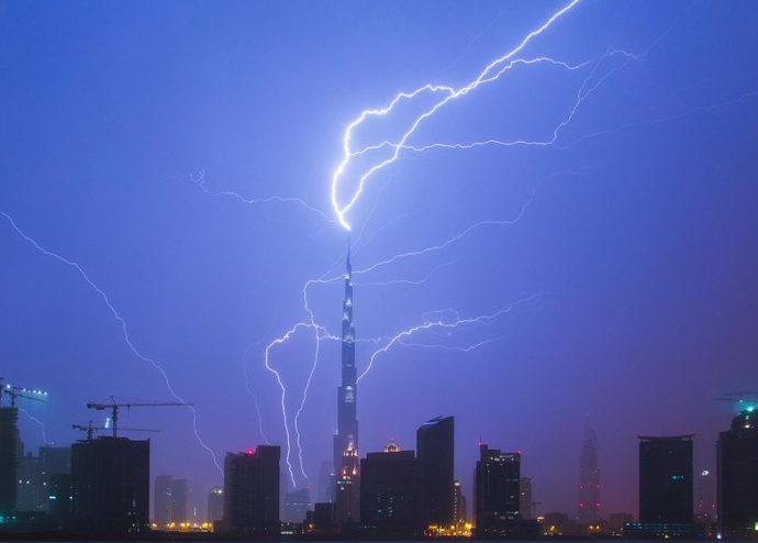 Молниезащита небоскрёба Бурж-Халифа