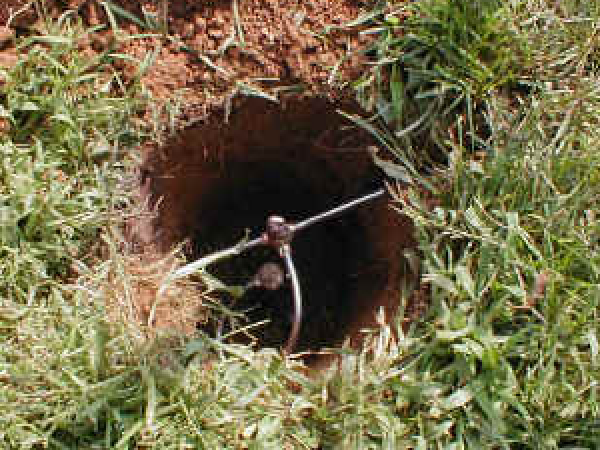 Можно ли асфальтировать грунт, в котором установлено заземление?