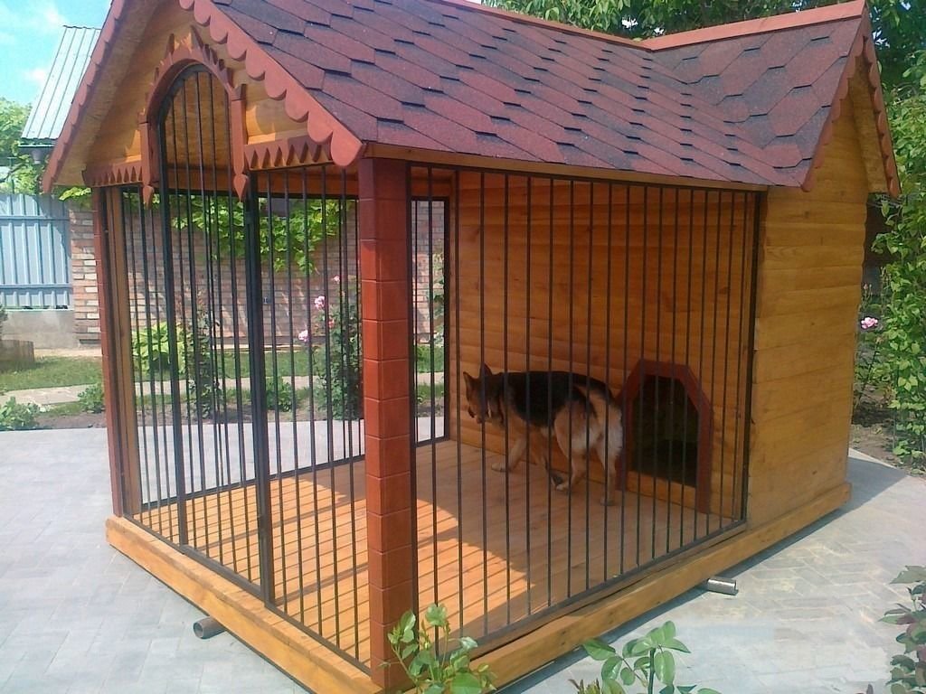 Lightning protection and grounding of the crate for dogs