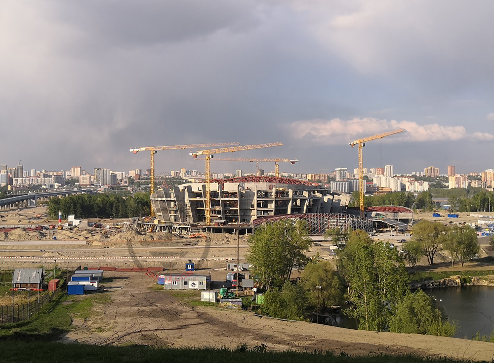 Строительство ледового дворца в Новосибирске при участиии инженеров ZANDZ